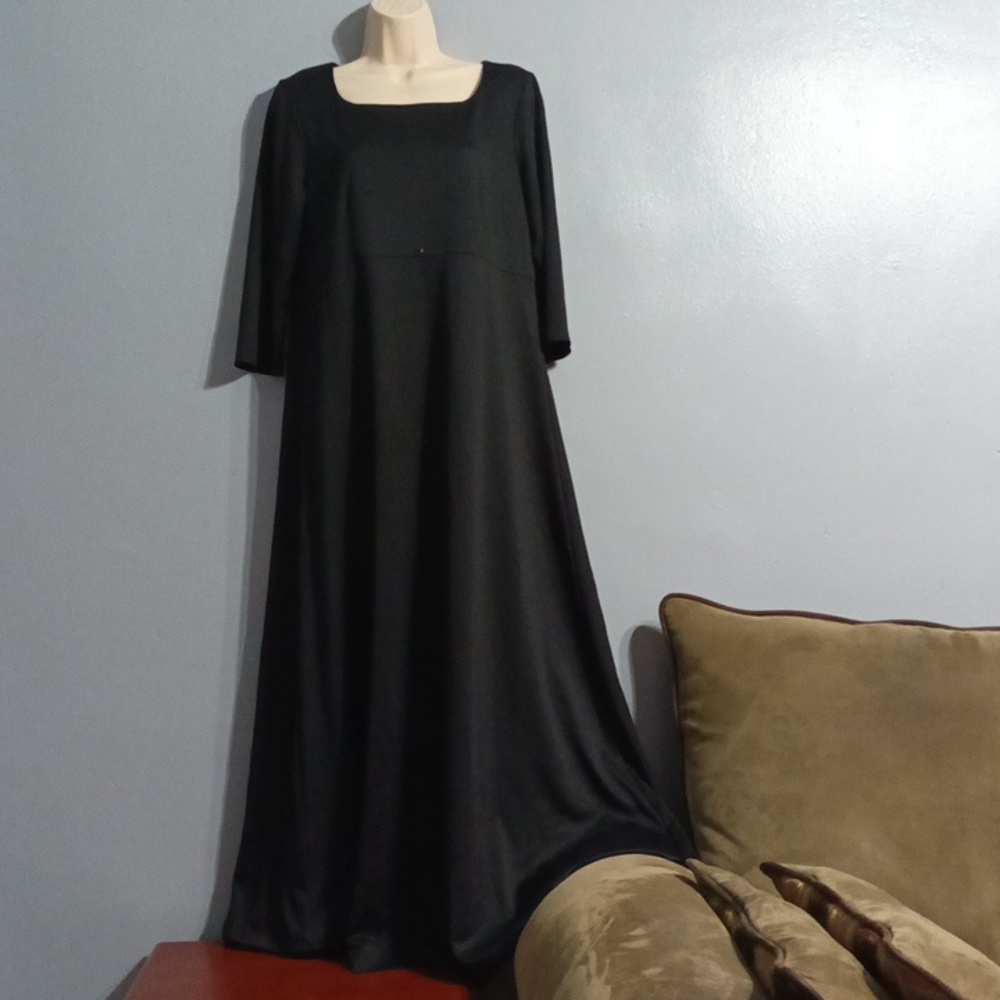 Fashion Inc women's black formal maxi dress
